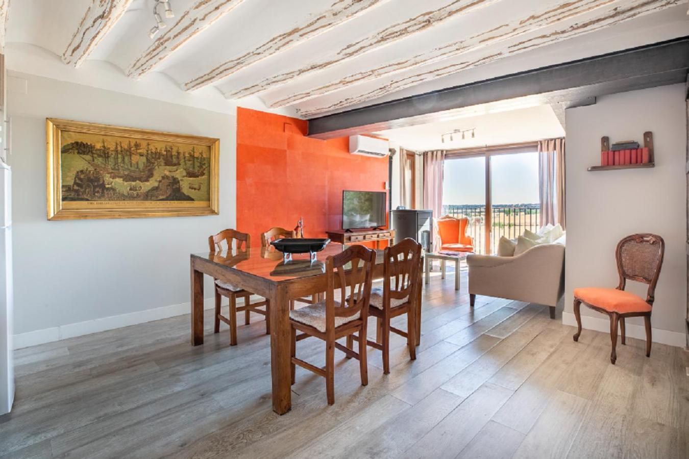 Apartamentos Vino Tinto Y Restaurante Tomate Rosa Adahuesca Eksteriør billede